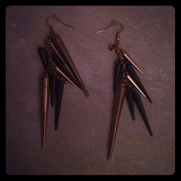 Black and Gold Color Earrings