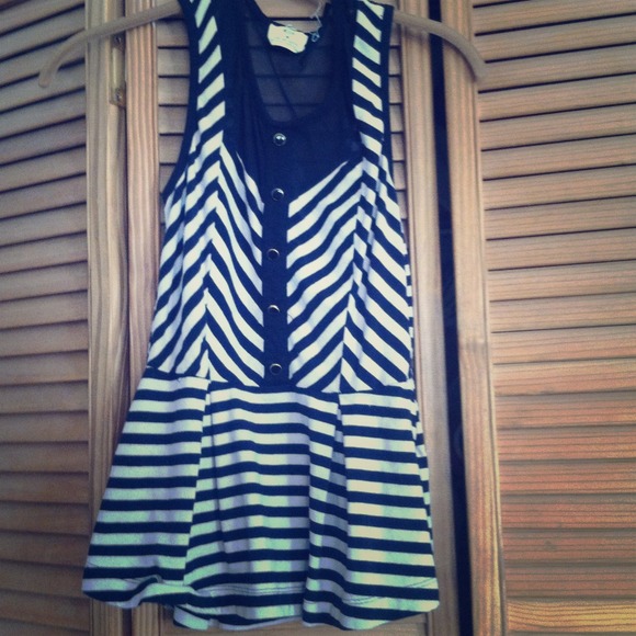 Shirt - Picture 1 of 2