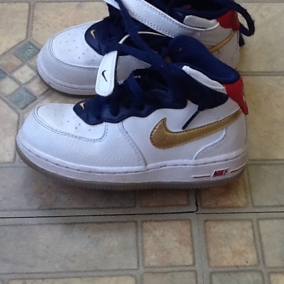 Olympic edition kids Nike 1s