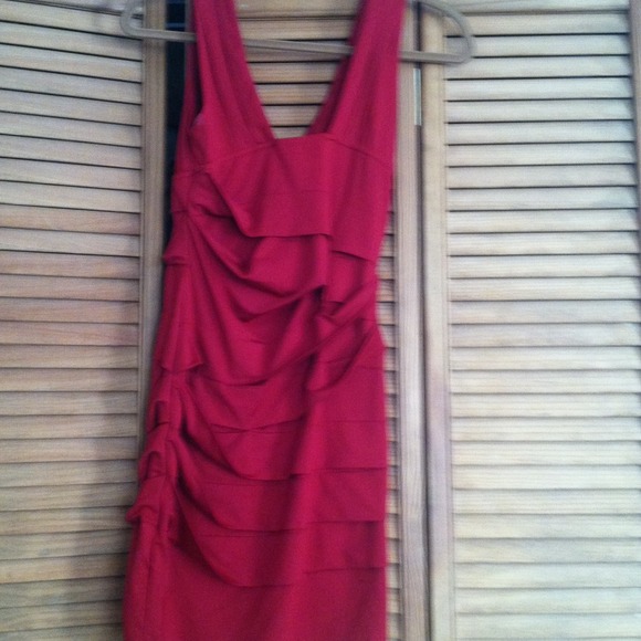 Sexy little red dress. Meow - Picture 2 of 2