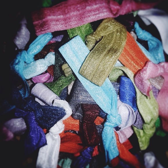 40 no Crease boutique Hair ties! Ten bonus