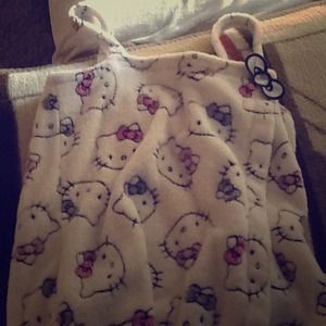 Hello kitty sleepwear