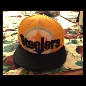 Steelers snap back only worn once. No trades plZ