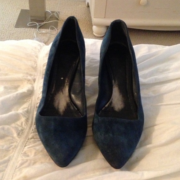 Turquoise kitty heels