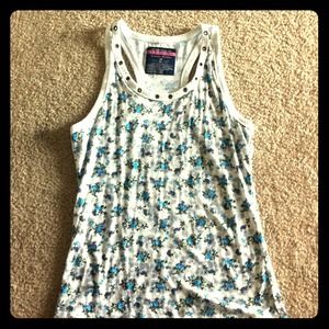 ❌❌SOLD❌❌Floral Tank