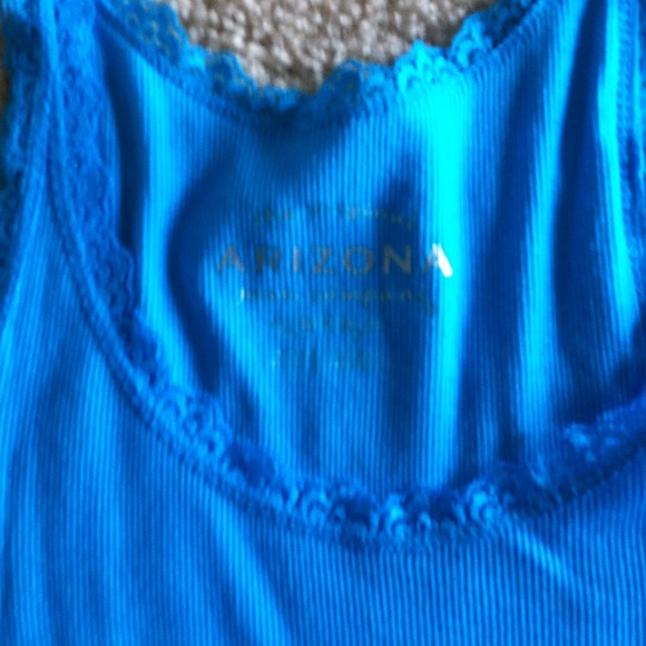 ❌❌SOLD❌❌Blue Tank - Picture 2 of 3