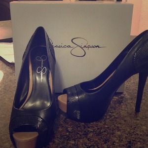 Jessica Simpson Peek Toe Pumps