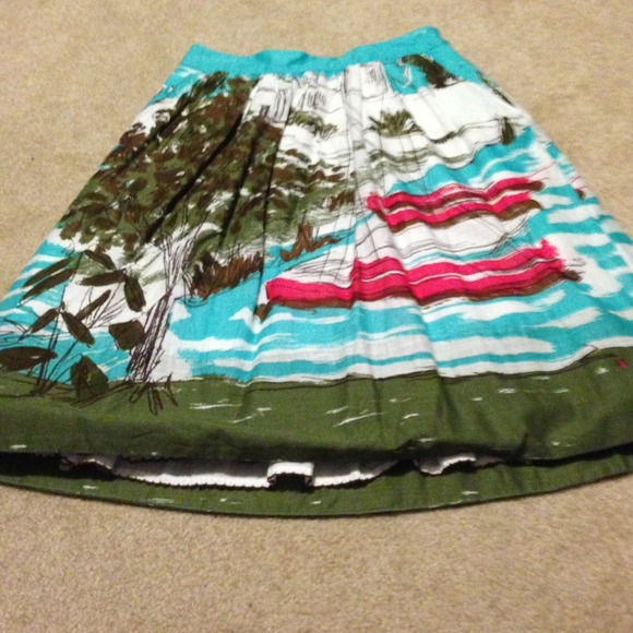 🎉SOLD IN BUNDLE🎉 Beautiful Anthropologie skirt