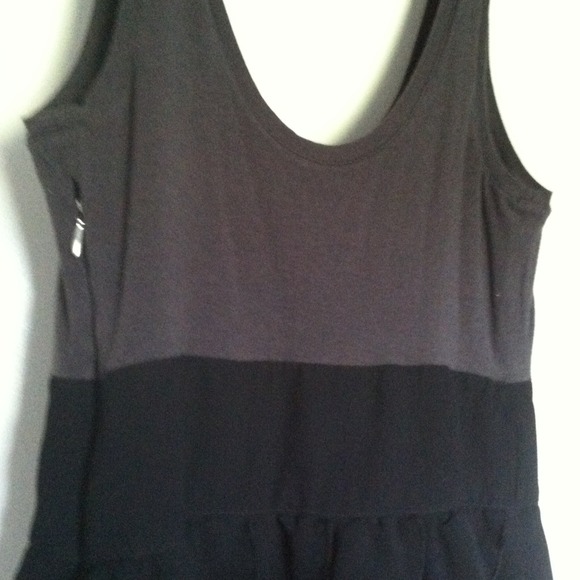 Dress perfect for all occasions - Picture 4 of 4