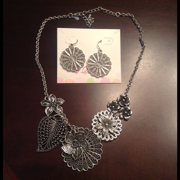 Botanical set from Premier Designs Jewelry.