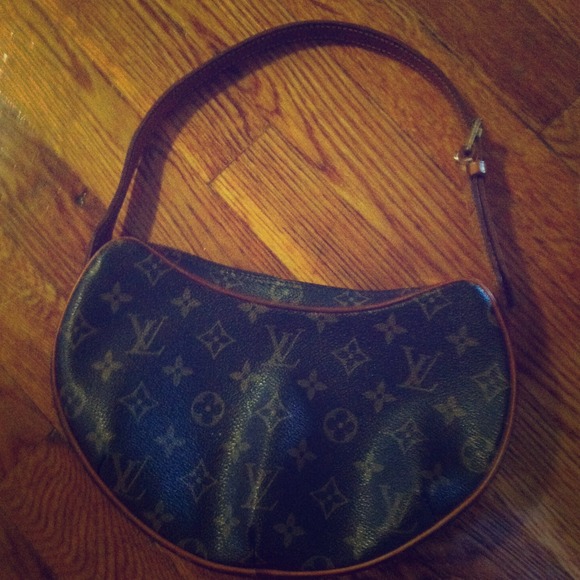 LV hand bag preowned