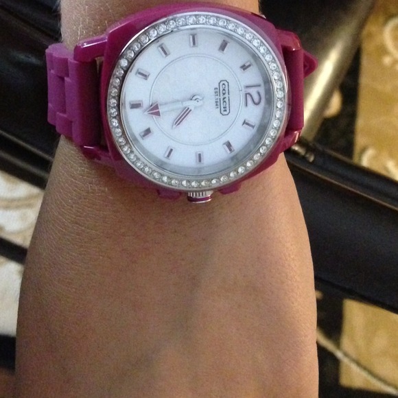 💥SOLD LOCALLY💥Coach Pink Oversized Watch - Picture 2 of 3