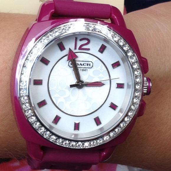 💥SOLD LOCALLY💥Coach Pink Oversized Watch - Picture 3 of 3