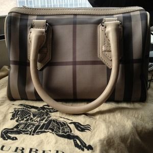 ❗️😸Like New Authentic Burberry Tote