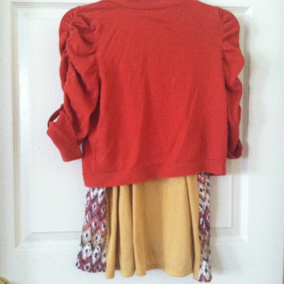 Top - Picture 2 of 4