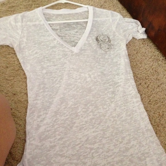 Cute white tee with rhinestones - Picture 4 of 4
