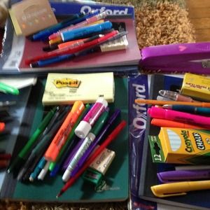 🍎Bundle of office supplies - RESERVED