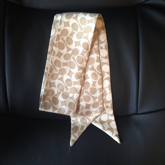SOLD!!! Authentic COACH beige ponytail scarf