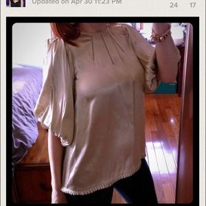 Max Azria Gorgeous blouse