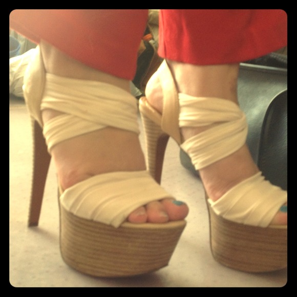 Wild Heels size 6.5