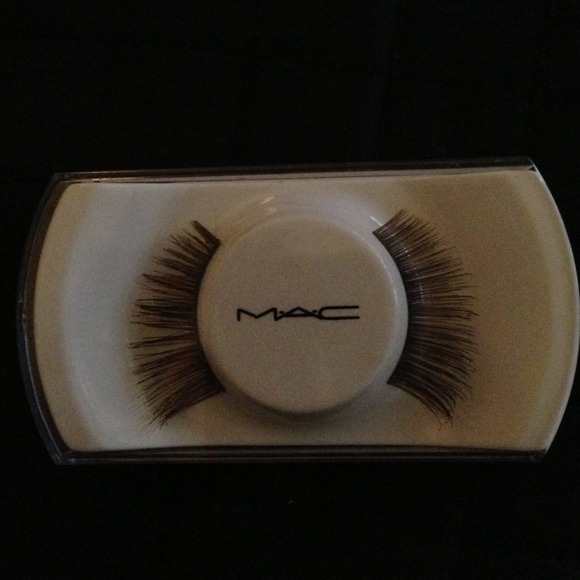 Mac eyelashes and foundation bundle