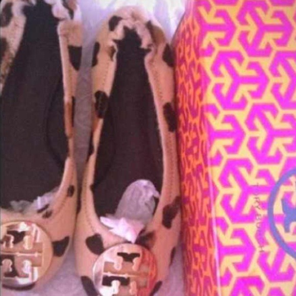 🎉SPECIAL PRICE AND NO SHIPPING🎉TORY BURCH REVAS