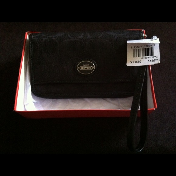 Brand new coach wristlet with tags!