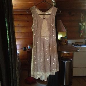 Size small • Minor high low • Ya Los Angeles