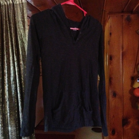 Black lightweight hoodie • Columbia Brand