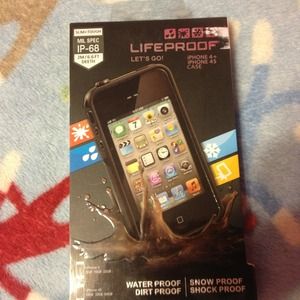 HOLD TRADE Iphone 4/S black lifeproof case!