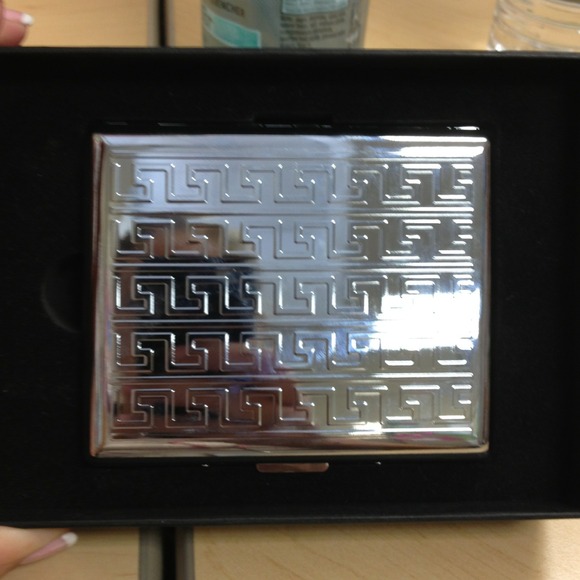 Cigarette case