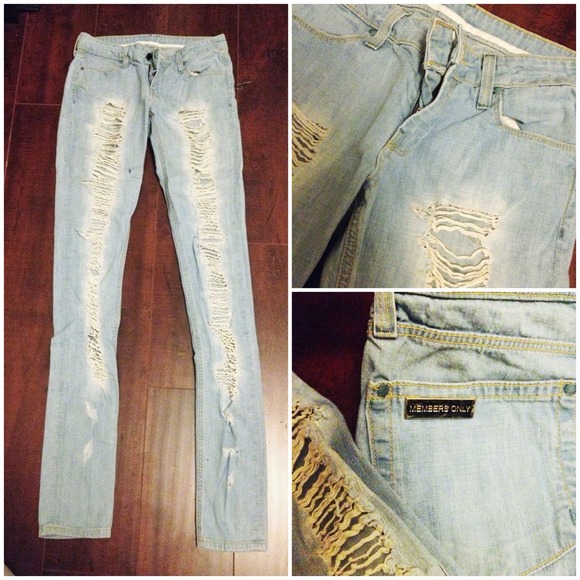 ✨SOLD✨Distressed Denim