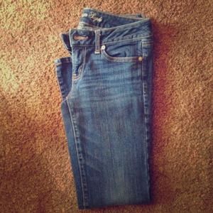 Medium dark wash 'American Eagle' jeans