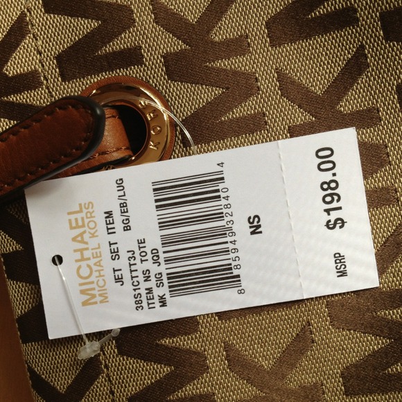 ❤️SOLD❤️Authentic Michael Kors Jet Set Bag - Picture 4 of 4