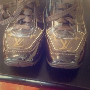 Lv sneakers