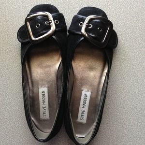 Steve Madden flats in good condition