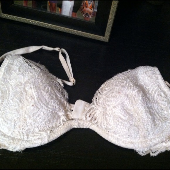 VS white lace bra 💕