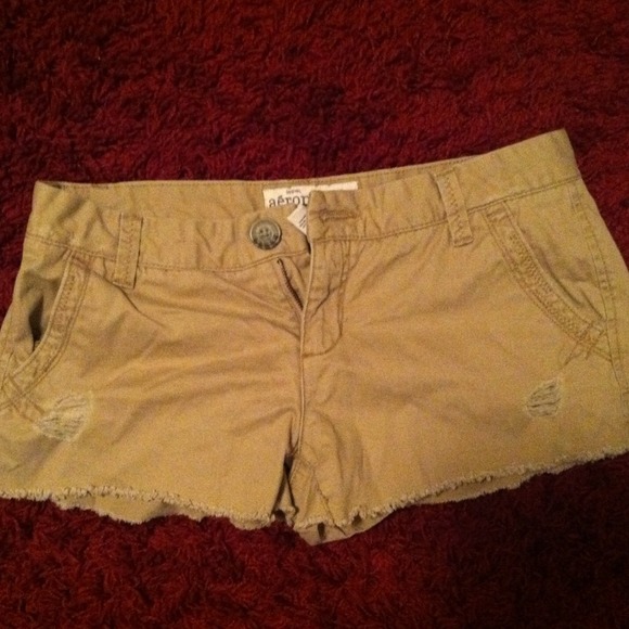 Cut Off Shorts - Picture 2 of 3