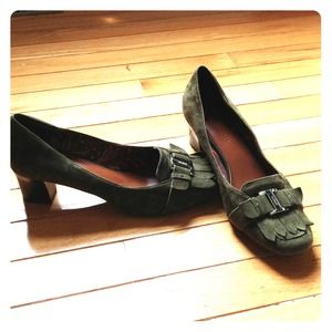 Reduced! Olive green suede Etienne Aigner shoes