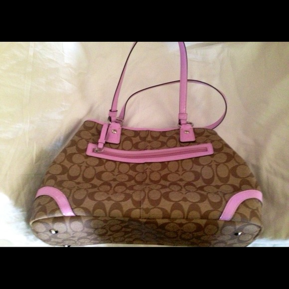 ✨HOST PICK✨AUTHENTIC COACH Peyton framed shopper - Picture 3 of 4