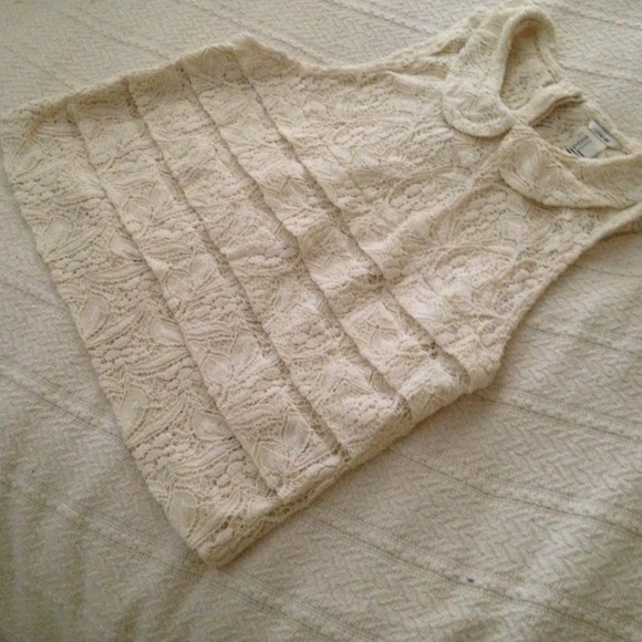 Forever 21 Tops - Forever 21 crochet top