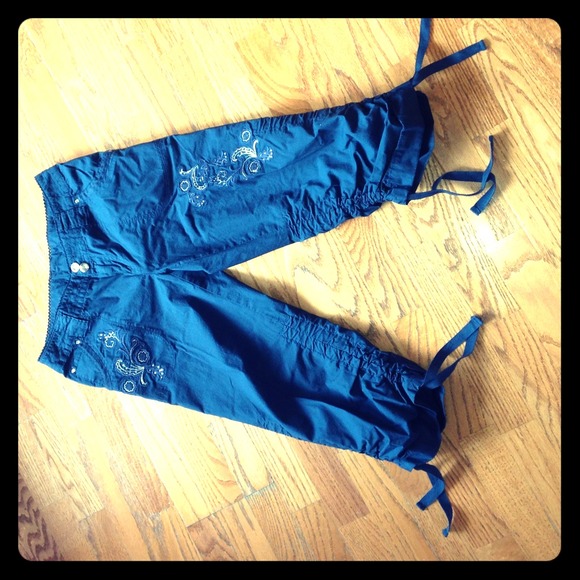 Midnight Blue Cotton Capris