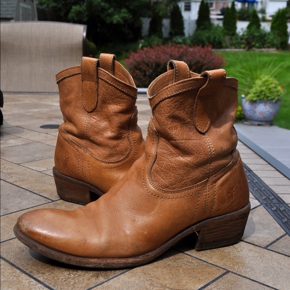 Frye Deborah Short