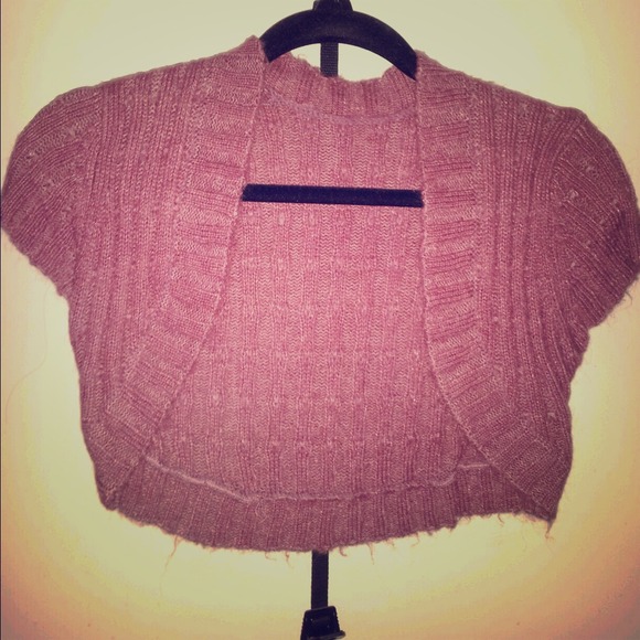 Pale rose cropped little sweater