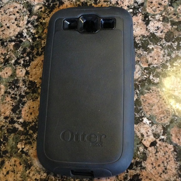Galaxy S3 otterbox - Picture 2 of 2
