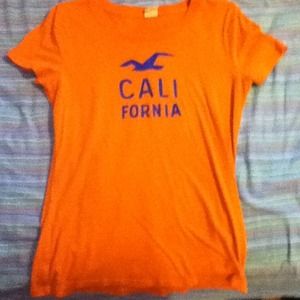 Hollister t-shirt