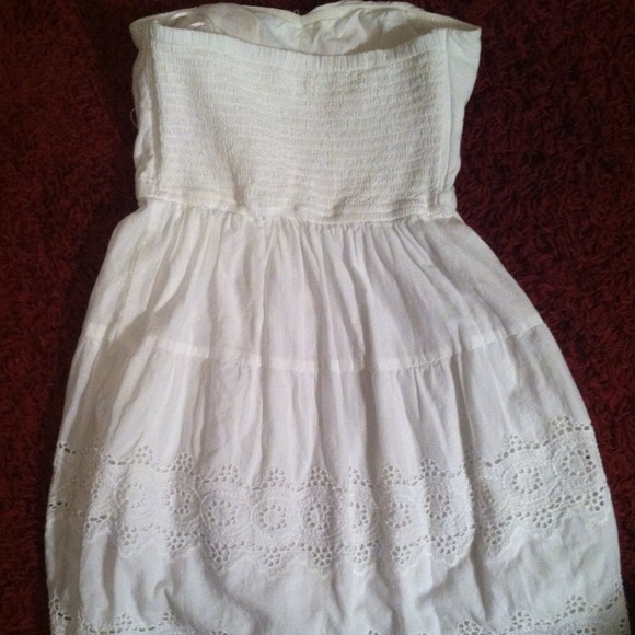 White Strapless Dress - Picture 4 of 4