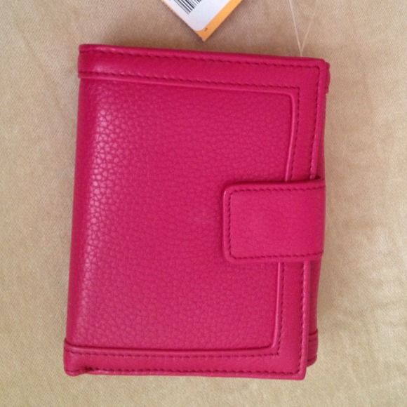 SOLD-NWT-Authentic Tory Burch Wallet - Picture 2 of 4