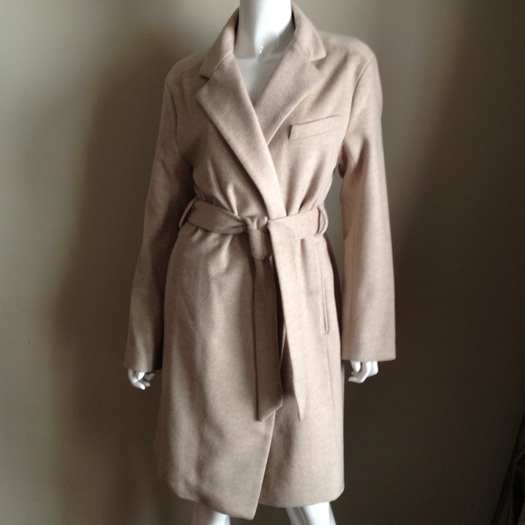 Zara Outerwear - HOST PICK 8/21🎈Beautiful Zara Coat