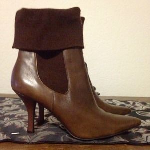 ✨👢Nine West Booties👢✨